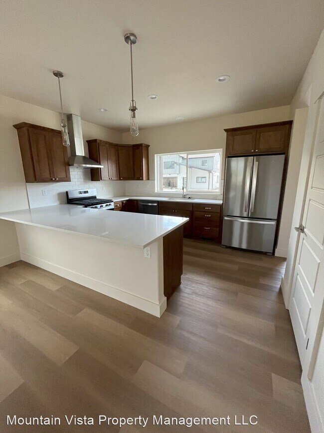 Building Photo - 3 br, 2.5 bath House - 20 Jockey Ct