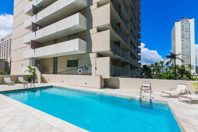 Building Photo - Marine Surf - Studio 1b 1parking! in Waikiki