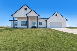 Building Photo - 519 Chuckwagon Trail