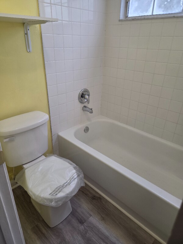 Building Photo - 9527 Glenn Abbey Way