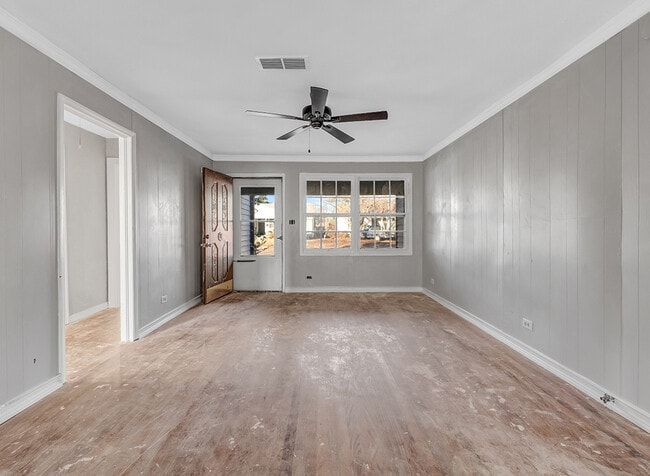 Building Photo - 4212 Elizabeth St