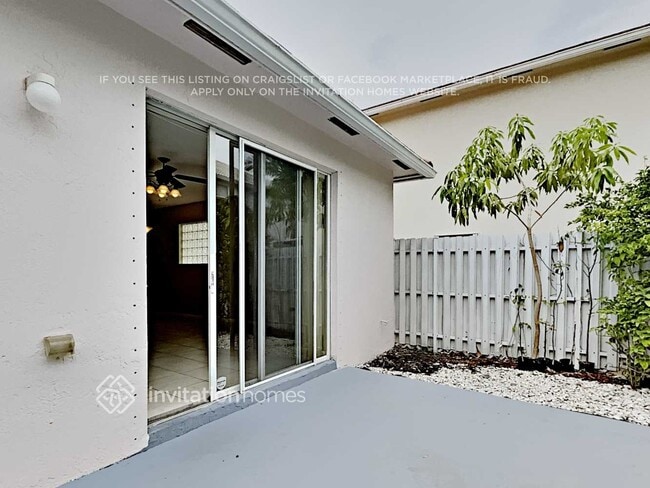 Building Photo - 4845 NW 20th Pl