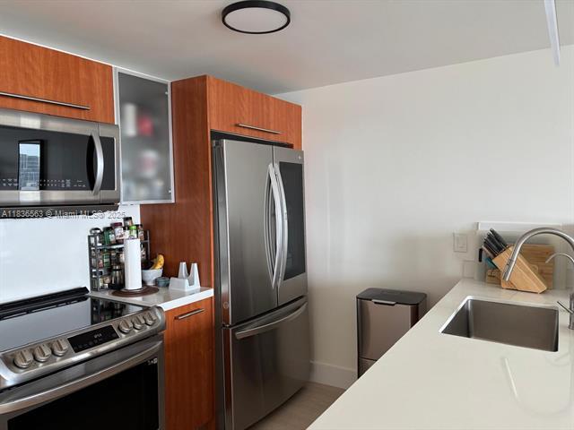 Primary Photo - 185 SW 7th St