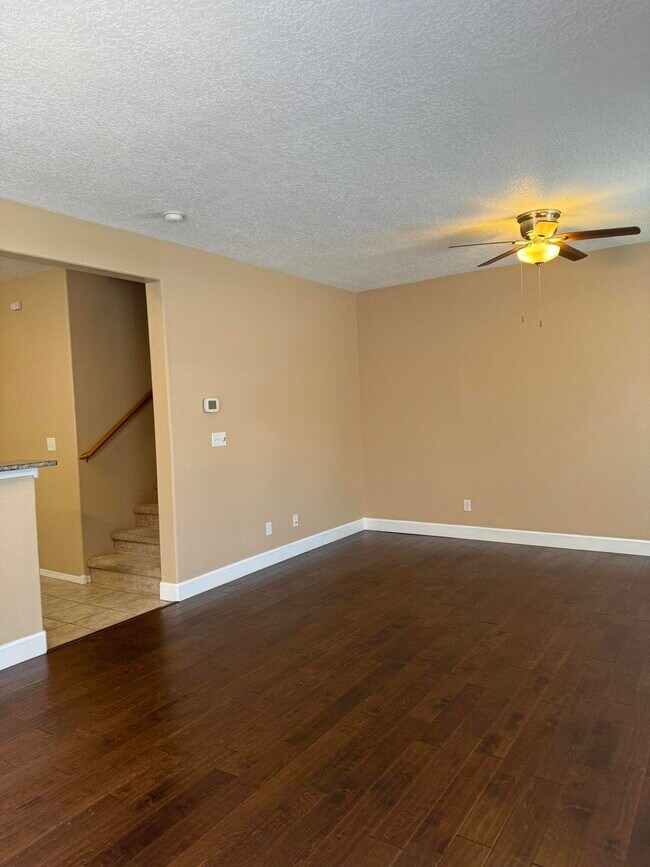 Building Photo - 10812 Fort Point Ln NE