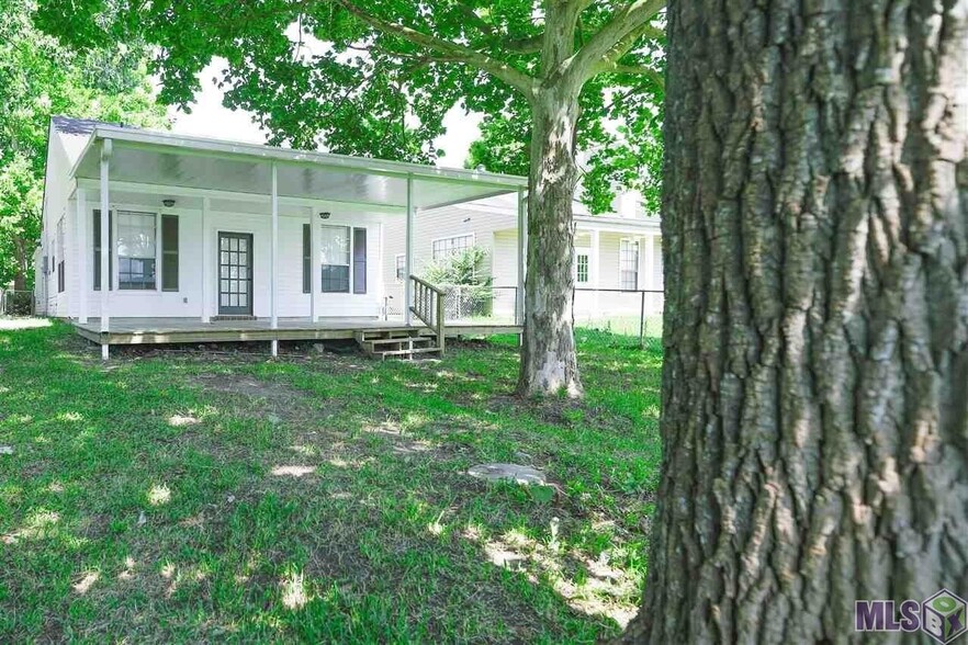 Building Photo - 7131 Point Avery Dr