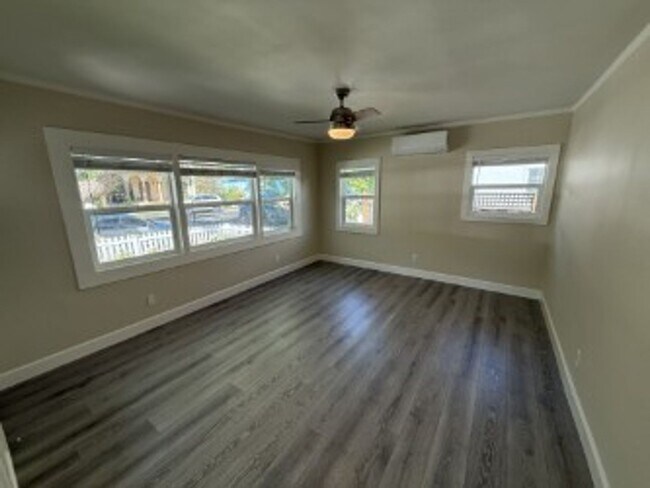 Building Photo - Loma Alta Avenue (10)
