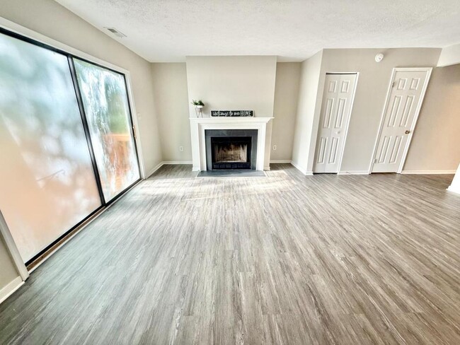 Building Photo - 2504 Thicket Greene Ct