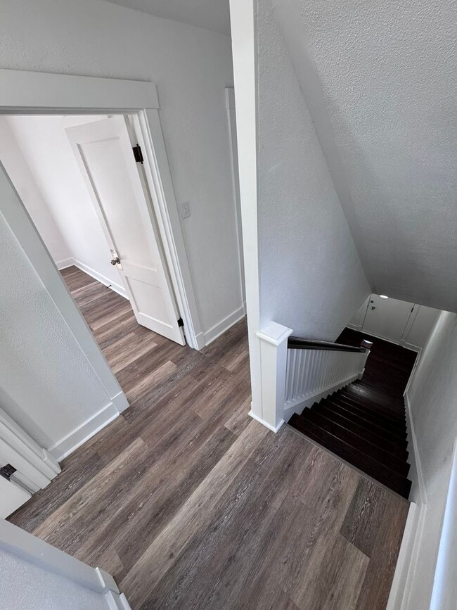 Building Photo - Gorgeous Fully Renovated 4-Bed 1-Bath House In Christy Park!!!