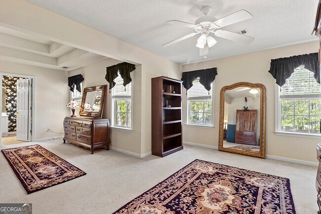 Building Photo - 643 Millrun Ct