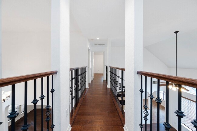Building Photo - 15119 Shady Gate Ct