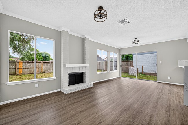 Building Photo - 12623 S Dairy Ashford Rd