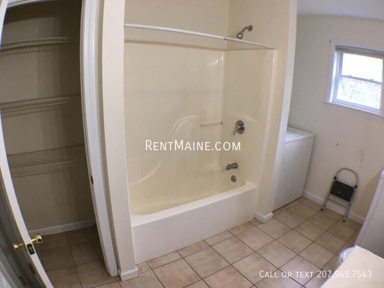 Building Photo - 1837 Hammond St