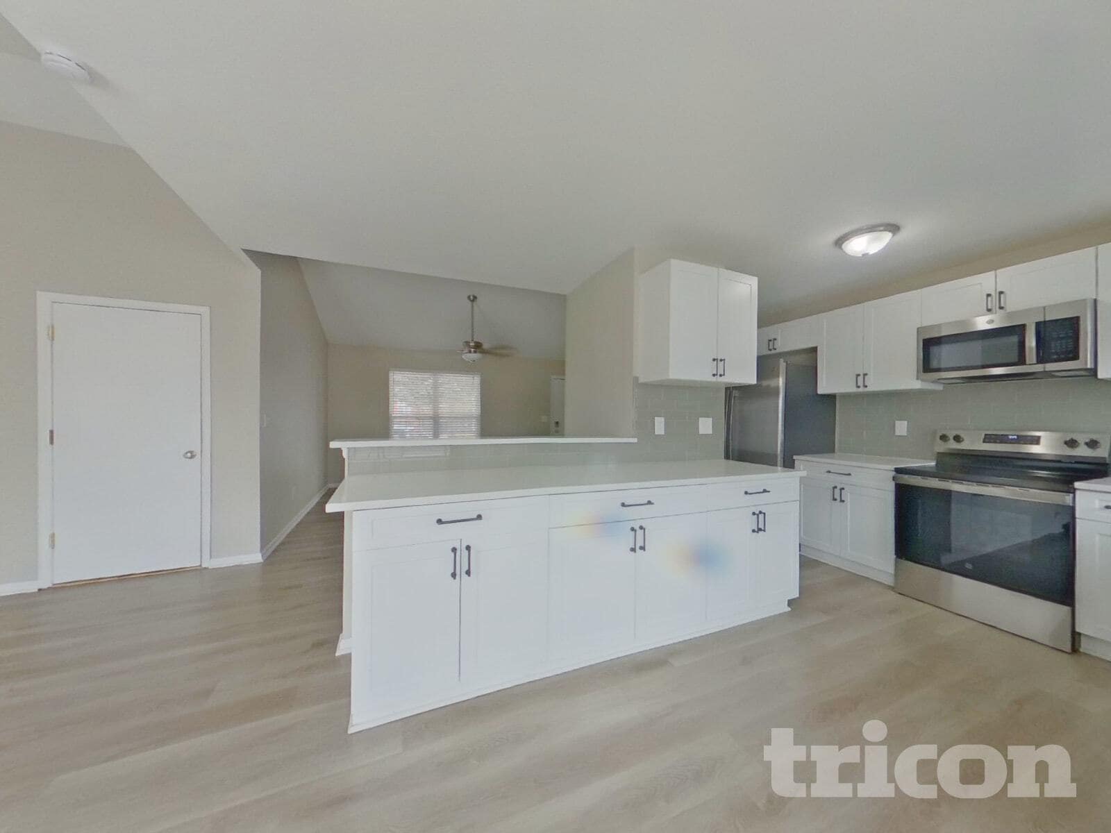 Building Photo - 21490 E Aberdeen Dr