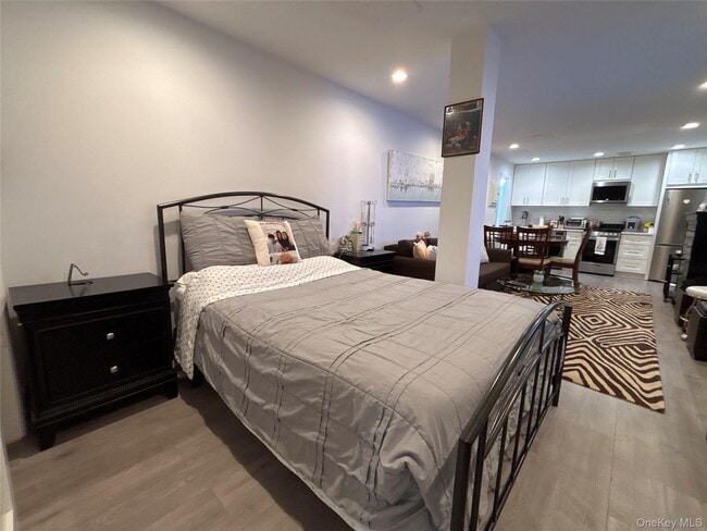 Building Photo - 30 Barstow Rd