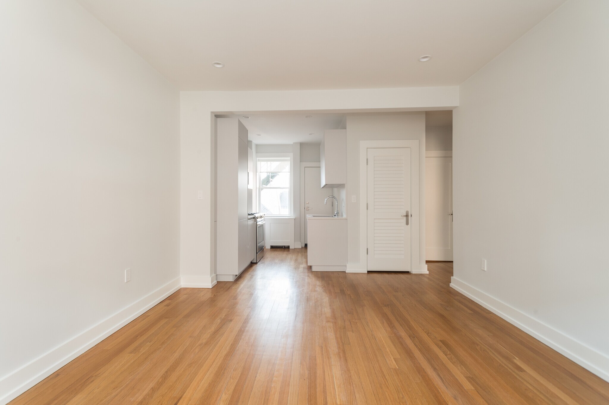 Building Photo - 17a Forest St. Unit 32