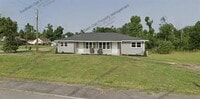 Building Photo - 401 S Cherry St