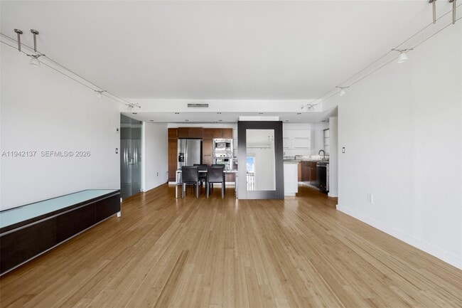 Building Photo - 947 Lenox Ave.