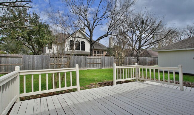 Building Photo - 15710 Cascading Brook Way