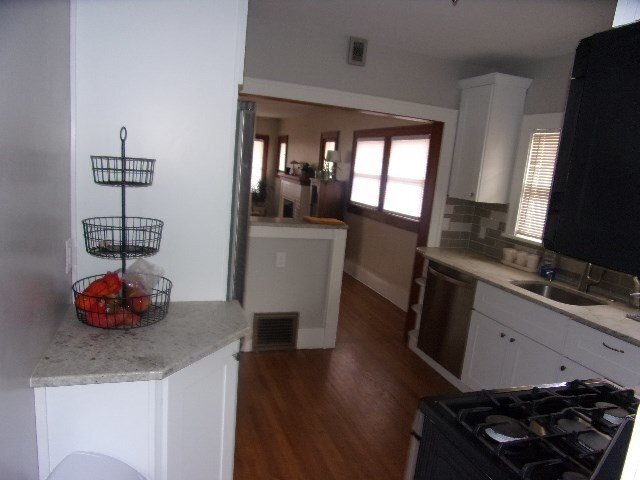 Building Photo - Single Family Home - Washington Park (41WA)