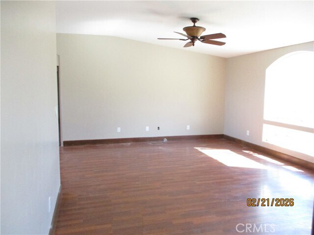 Building Photo - 34135 Cameron Dr