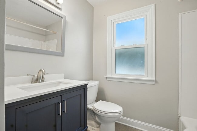 Building Photo - 3 Bedroom Home In Hobart