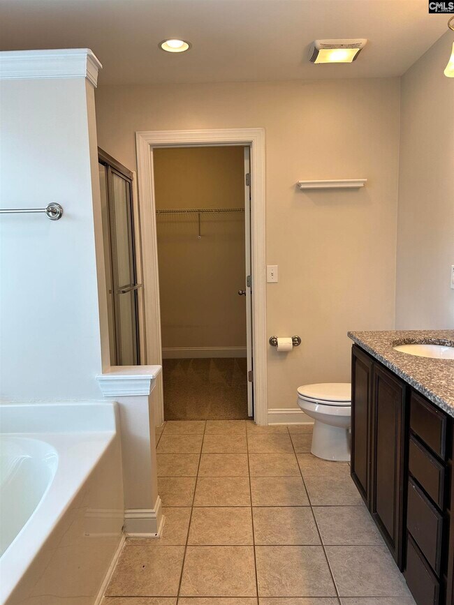 Building Photo - 219 Greenstone Way