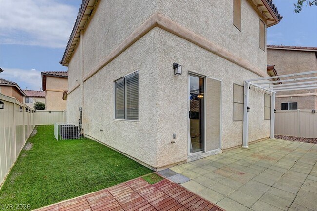 Building Photo - 1052 Coronado Peak Ave