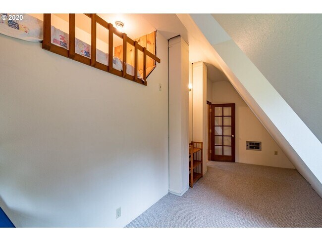 Building Photo - New Price! Custom Home