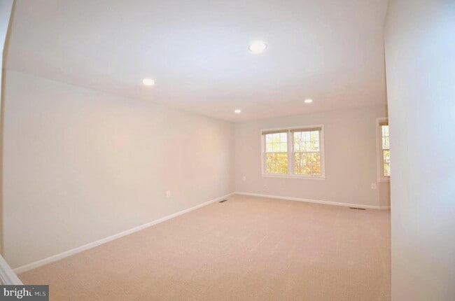 Building Photo - 12318 Cinnamon St