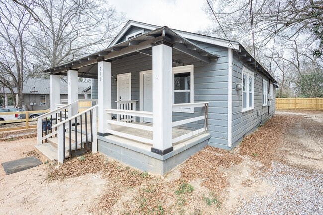 Building Photo - 911 Ray St