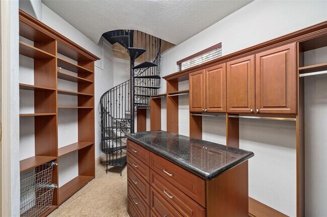 Building Photo - 8402 Lake Burden Cir