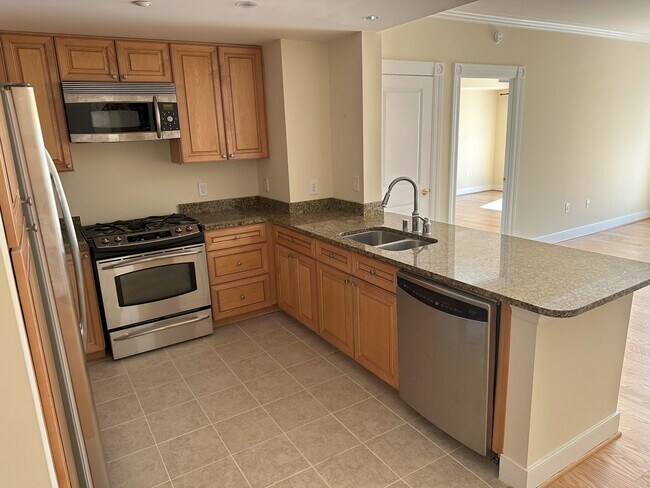 Kitchen 2 - 5 Park Pl