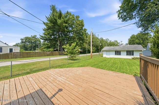 Building Photo - 535 Harris Pl