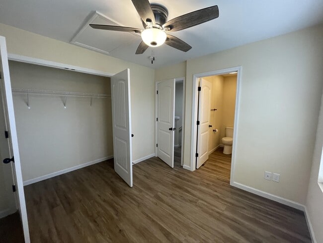 Building Photo - 923 Warrior Hill Dr