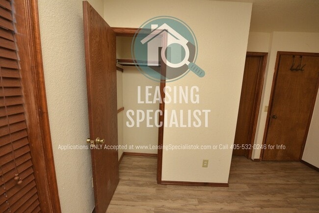 Building Photo - Central Norman 3 Bed 3 Bath MOVE IN SPECIA...