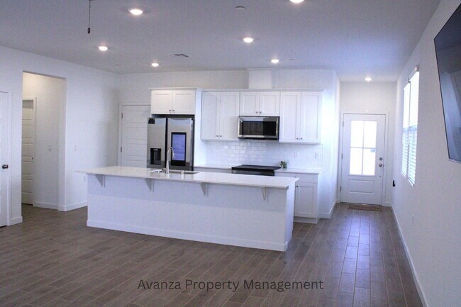 Building Photo - 3422 N Ensanada Ave