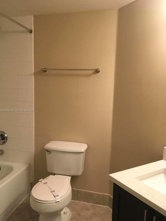 Building Photo - 4175 N Haverhill Rd