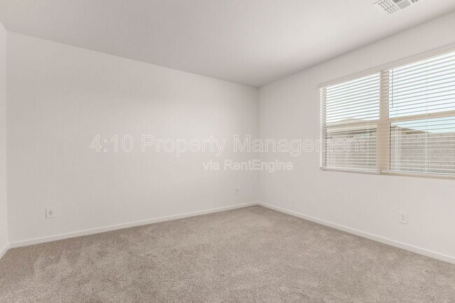 Building Photo - 35405 W Catalan St