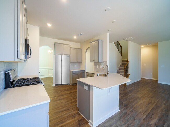 Building Photo - Brand New 5 Bedroom 3 full baths in Steele...