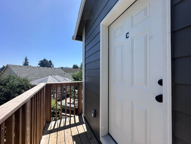 Building Photo - Brand New Construction 2 Bed 1 Bath Duplex!