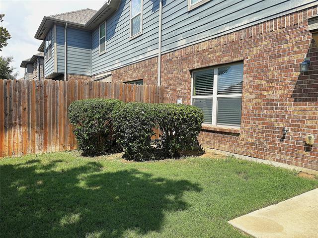 Building Photo - 4756 Bridgewater St