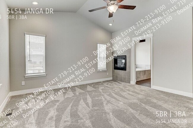 Building Photo - 5454 Janga Dr