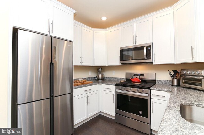 Building Photo - 5322 Palomino Ct