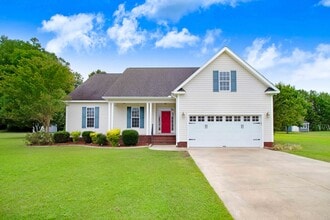 Building Photo - 200 Poplar Knoll Rd