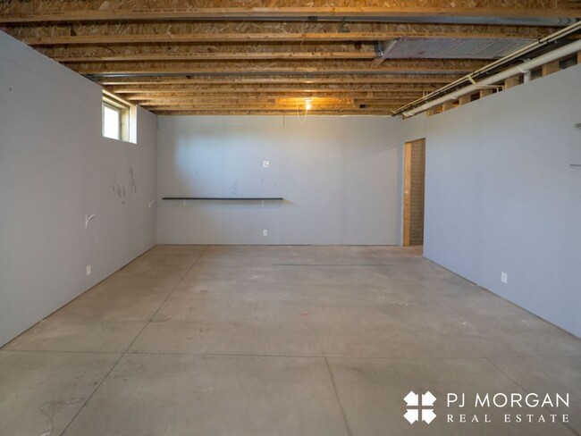 Building Photo - 1617 Osage Rd