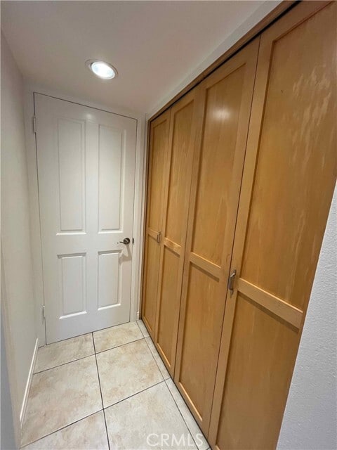 Building Photo - 7045 Seawind Dr