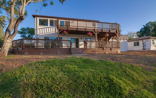 Building Photo - Barcelona Ridge Estates