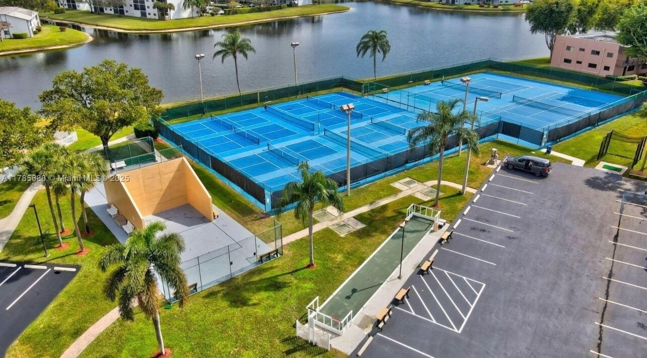 Tennis - 15492 Lakes of Delray Blvd