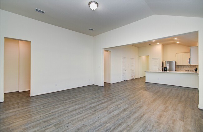 Building Photo - 8426 Beacon Bay Cir