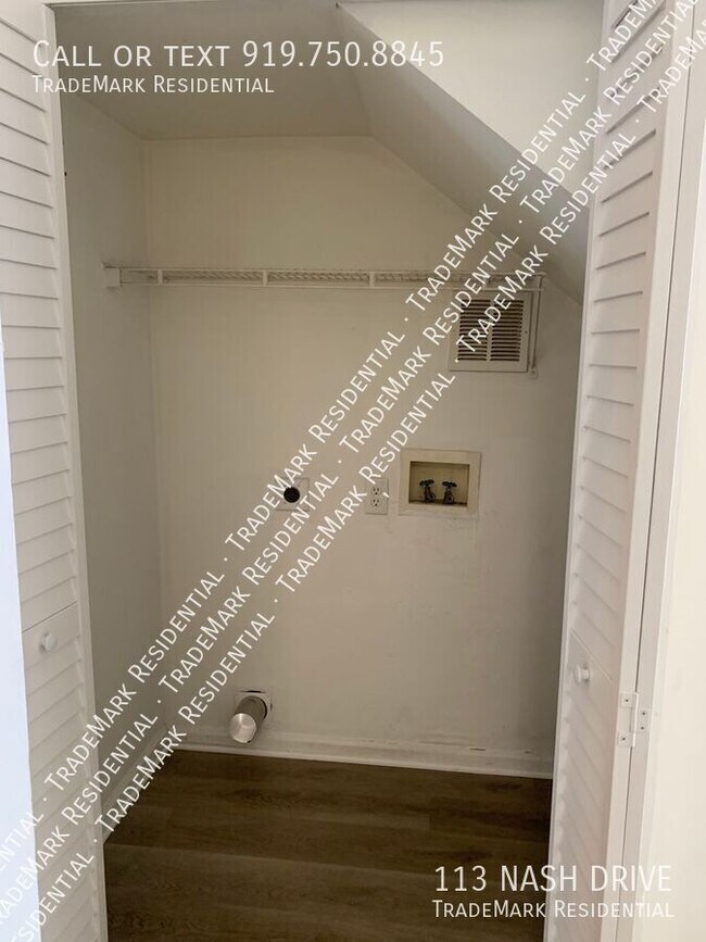 Building Photo - 113 Nash Dr